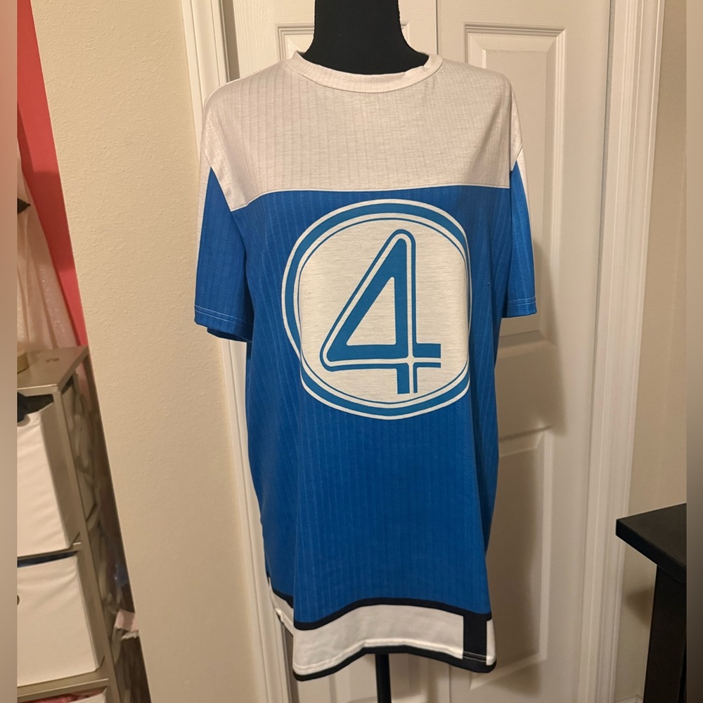 Fantastic Four Cosplay Tshirt Size unisex Large Blue White Logo invisible woman